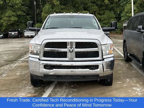Used 2016 RAM 3500 Tradesman w/ Chrome Appearance Group AWD/4WD image 2