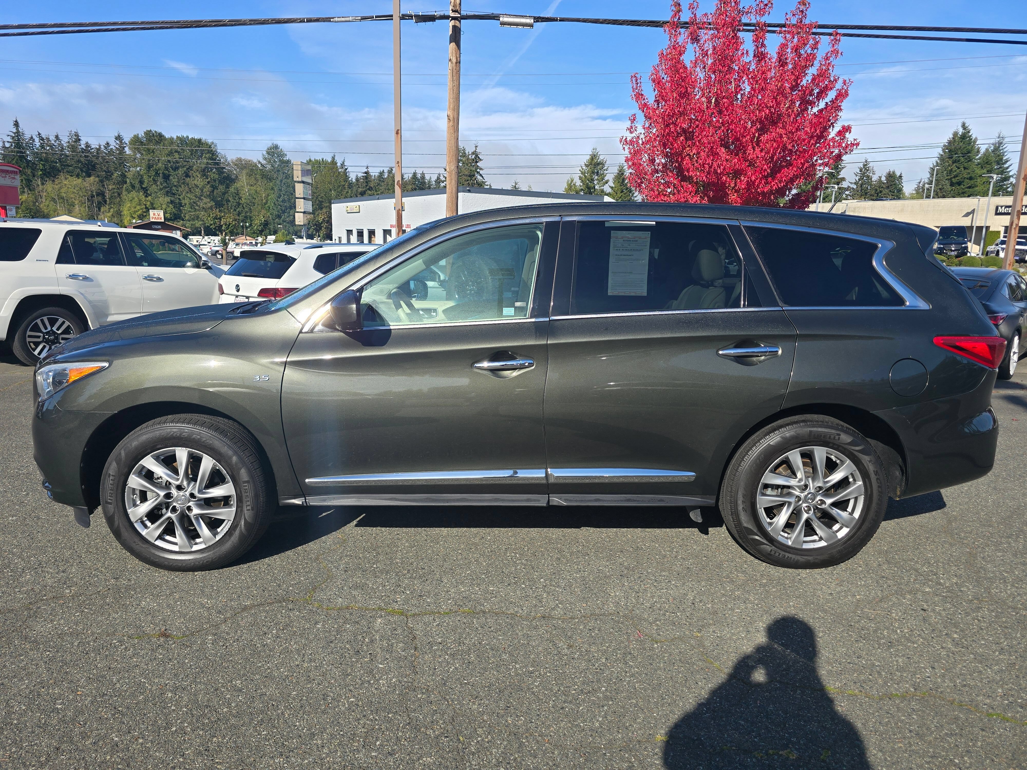 Used 2014 INFINITI QX60 Luxe w/ Premium Plus Package AWD/4WD image 4