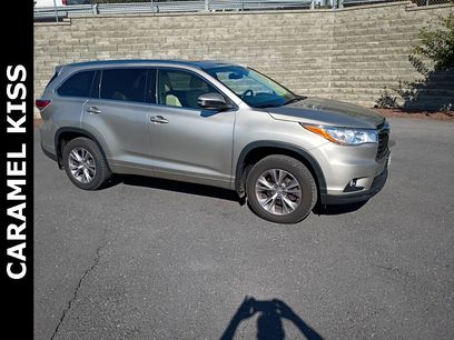 Used 2014 Toyota Highlander XLE