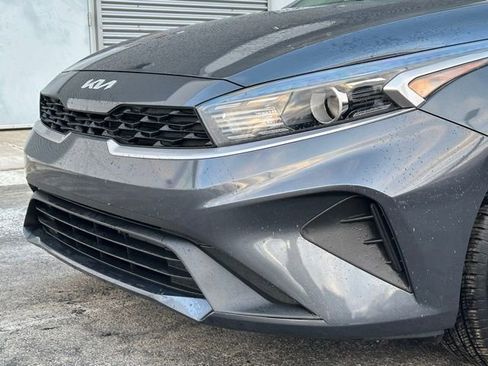 Used 2022 Kia Forte LXS w/ LXS Technology Package image 8