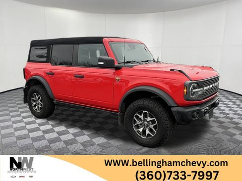 Used 2023 Ford Bronco Badlands image 1