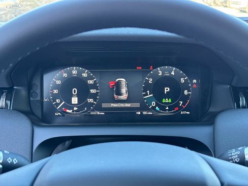 Certified 2025 Land Rover Discovery Sport S image 29