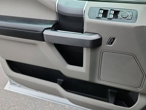 Used 2017 Ford F150 XLT w/ Equipment Group 302A Luxury image 7