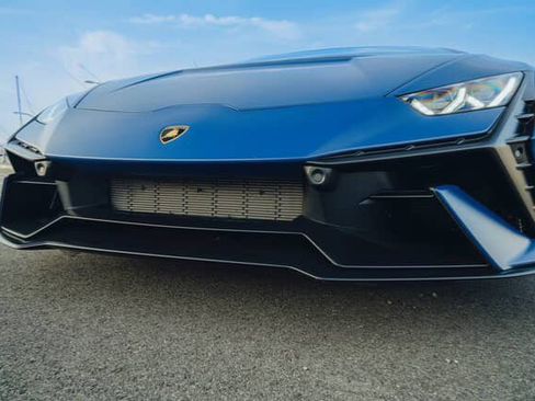 Used 2023 Lamborghini Huracan Tecnica image 29