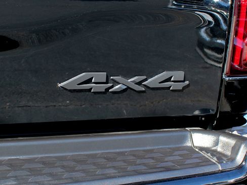 Used 2024 RAM 2500 Big Horn w/ Night Edition image 42