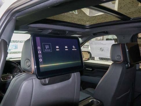 New 2026 GMC Yukon XL AT4 w/ AT4 Premium Plus Package AWD/4WD image 13