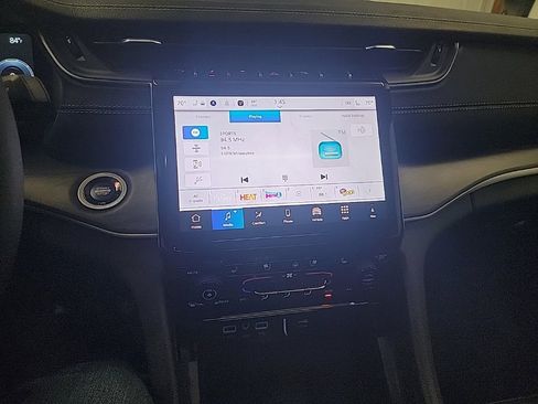 New 2025 Jeep Grand Cherokee L Limited w/ Luxury Tech Group II image 18