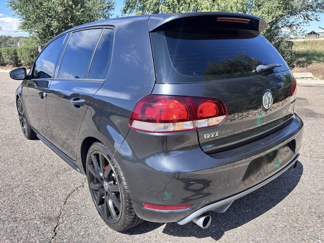 Used 2012 Volkswagen Golf 4-Door FWD image 7