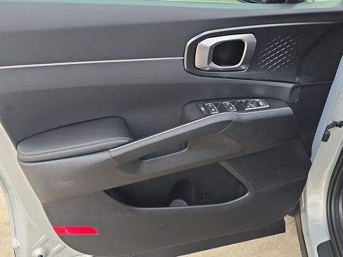 New 2026 Kia Sorento LX FWD image 19