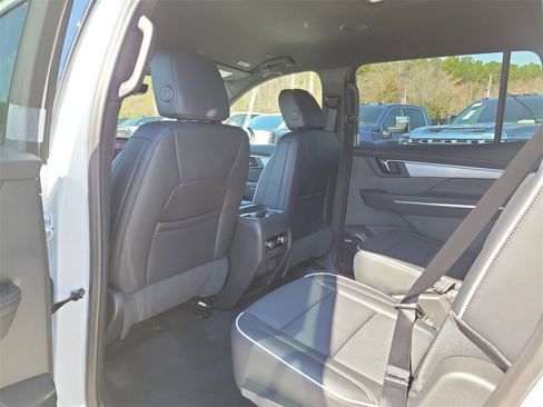 New 2026 Buick Enclave Preferred w/ Power Package image 9