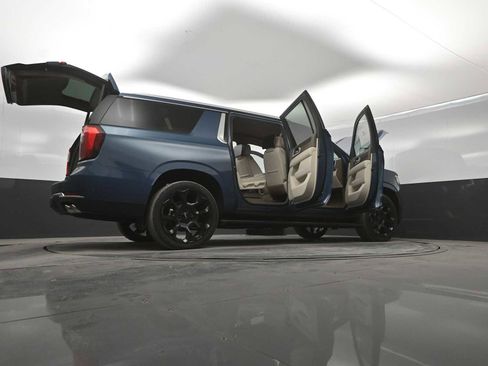 New 2026 GMC Yukon XL Denali w/ Denali Reserve Package AWD/4WD image 41