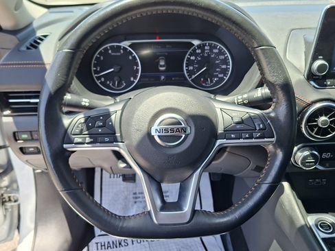 Used 2023 Nissan Sentra SR w/ Midnight Edition Package FWD image 11