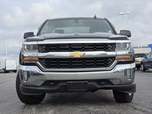 Used 2017 Chevrolet Silverado 1500 LT w/ All Star Edition AWD/4WD image 10