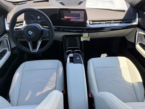 New 2026 BMW X1 xDrive28i w/ Technology Package AWD/4WD image 10