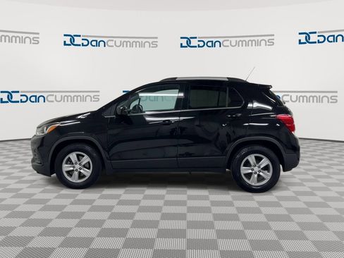 Used 2020 Chevrolet Trax LT FWD image 5
