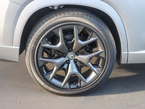 New 2026 Lexus TX 500h AWD image 10