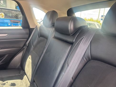 Used 2020 MAZDA CX-5 Touring FWD image 13