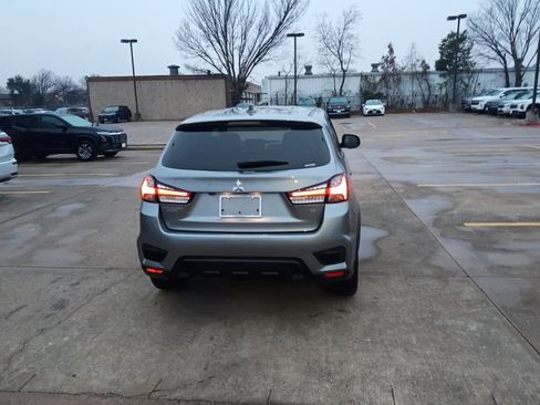 Used 2025 Mitsubishi Outlander Sport SE image 10