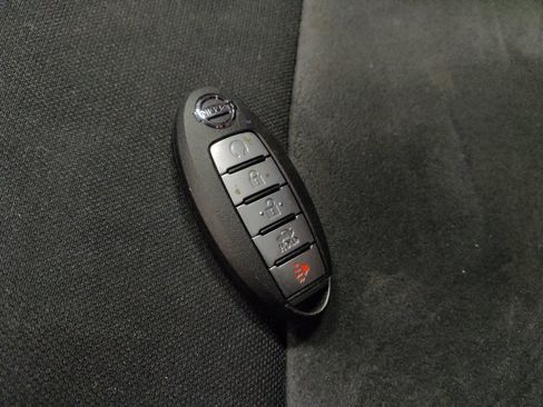 Used 2020 Nissan Sentra SR FWD image 32