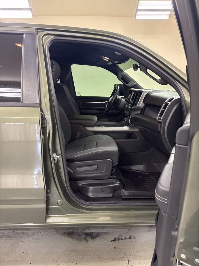 Used 2021 RAM 1500 Big Horn AWD/4WD image 23