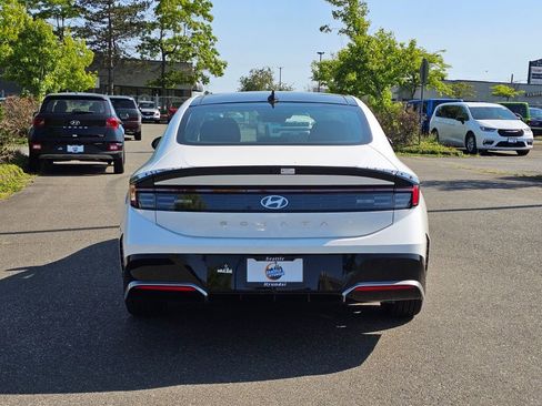 New 2025 Hyundai Sonata SEL image 6