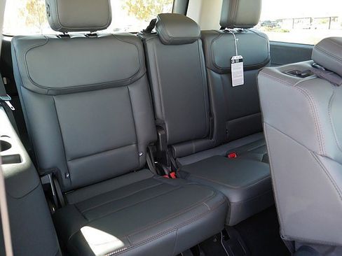 New 2025 Ford Expedition Max Active image 28