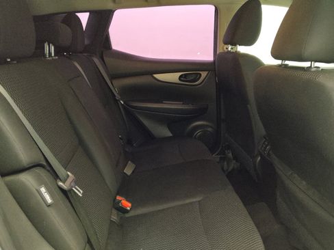 Used 2020 Nissan Rogue Sport S FWD image 19