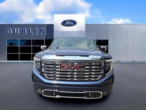 Used 2023 GMC Sierra 1500 Denali w/ Denali Reserve Package AWD/4WD image 2