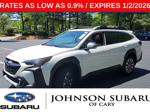 Used 2025 Subaru Outback Touring XT image 4