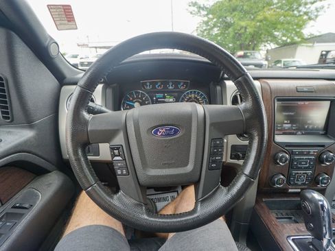 Used 2013 Ford F150 Lariat w/ Luxury Equipment Group image 18