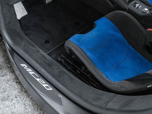 Used 2022 Maserati MC20 Coupe RWD image 46
