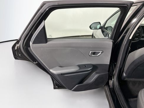 Used 2025 Kia K4 FWD image 26