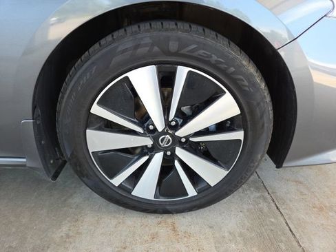 Used 2022 Nissan Altima 2.5 SV FWD image 63