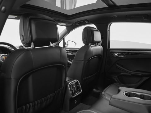 New 2026 Porsche Macan S image 49