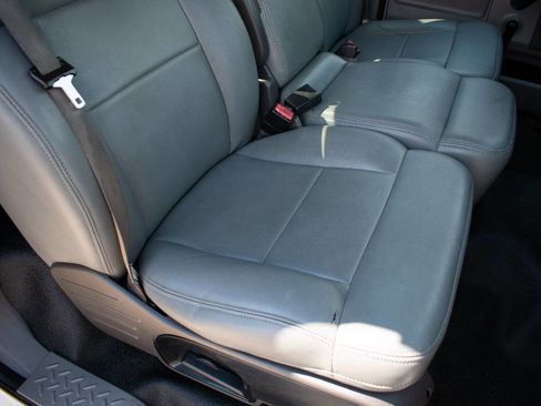 Used 2005 Ford F150 STX image 31