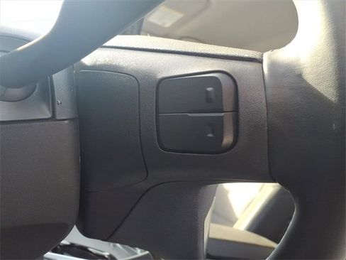 Used 2025 Chevrolet Trax LT w/ LT Convenience Package image 88