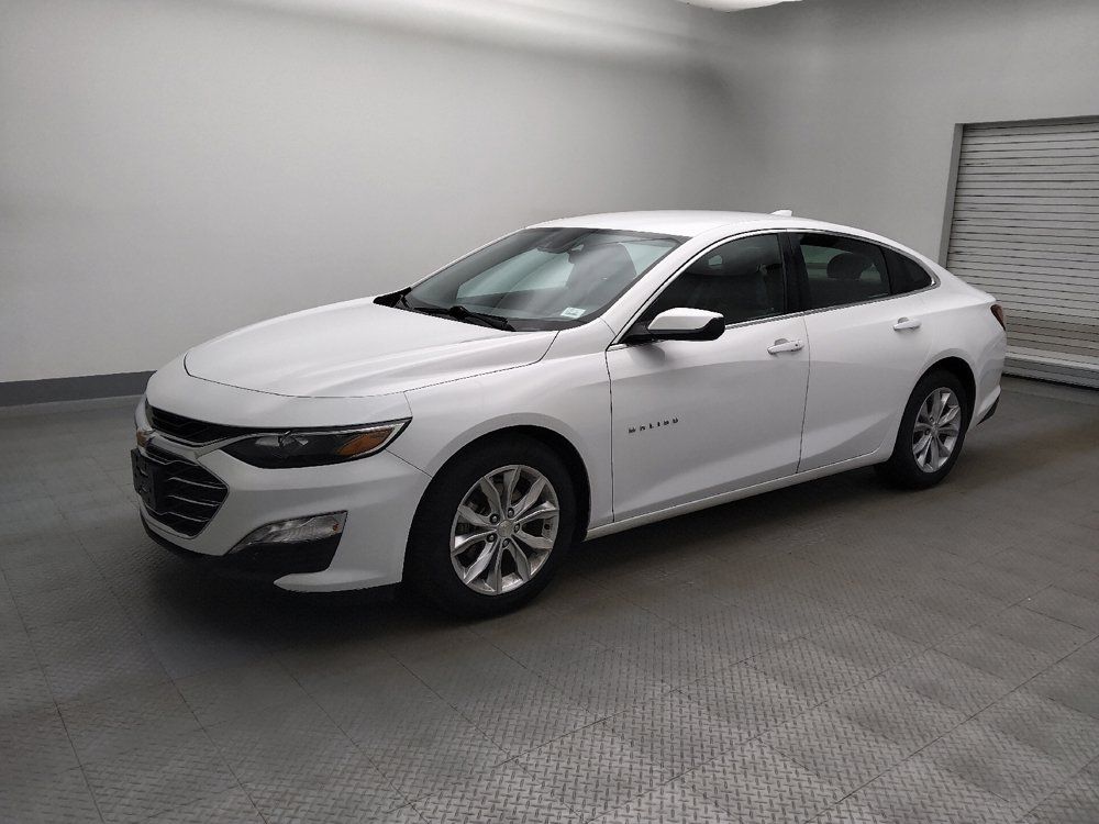 Used 2019 Chevrolet Malibu LT w/ Driver Confidence Package II FWD image 2