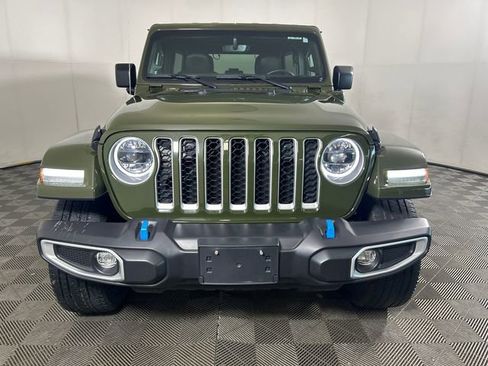 Used 2023 Jeep Wrangler Unlimited Sahara w/ Cold Weather Group AWD/4WD image 7