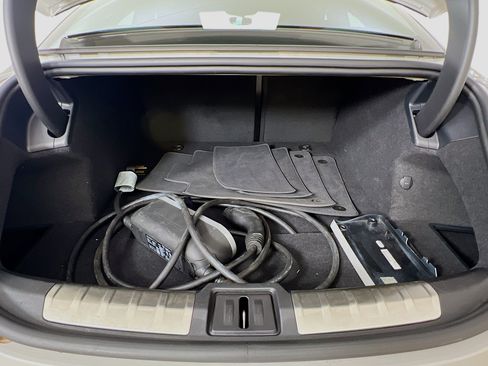 Used 2023 Porsche Taycan 4S image 28