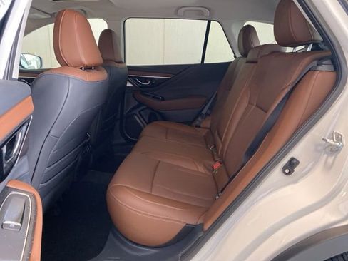 Used 2025 Subaru Outback Touring XT image 13
