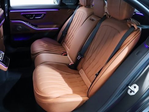 Used 2024 Mercedes-Benz S 63 AMG S w/ Carbon Fiber Exterior Package image 17