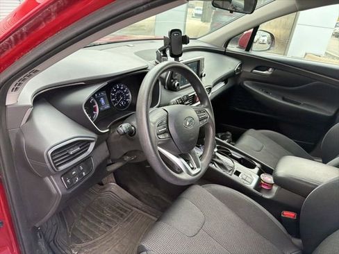 Used 2019 Hyundai Santa Fe SE image 5