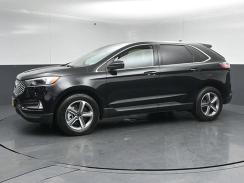 Certified 2023 Ford Edge SEL w/ Convenience Package AWD/4WD image 4