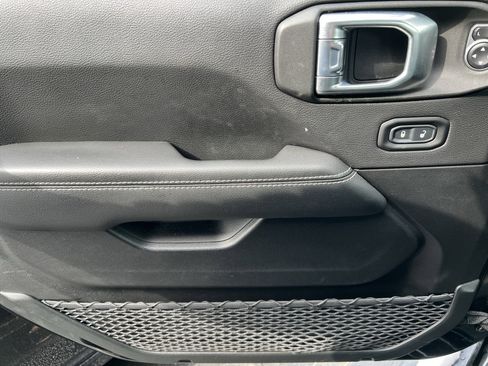 Used 2021 Jeep Wrangler Unlimited Sahara w/ LED Lighting Group image 14