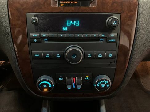 Used 2011 Chevrolet Impala LT image 31