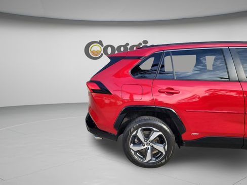 Used 2021 Toyota RAV4 SE w/ Weather & Moonroof Package AWD/4WD image 30