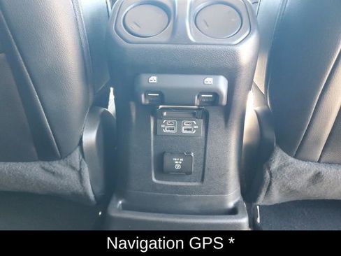 Used 2022 Jeep Wrangler Unlimited Sahara w/ Cold Weather Group AWD/4WD image 14