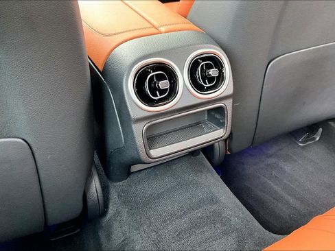 Certified 2023 Mercedes-Benz C 300 4MATIC Sedan image 25