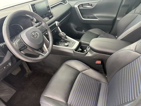 Used 2021 Toyota RAV4 XSE AWD/4WD image 4