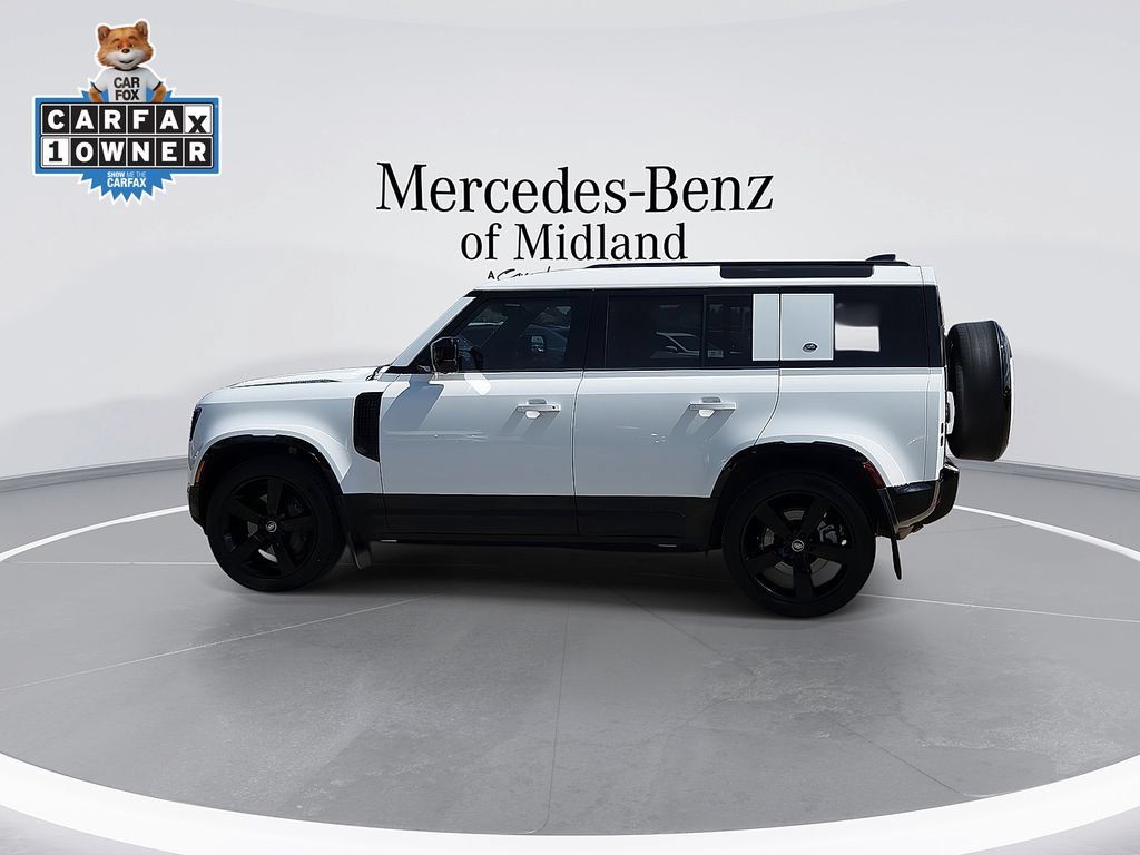 Used 2024 Land Rover Defender 110 X-Dynamic SE AWD/4WD image 5
